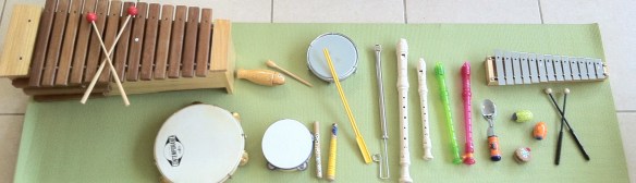uma seleção dos instrumentos de musicalização